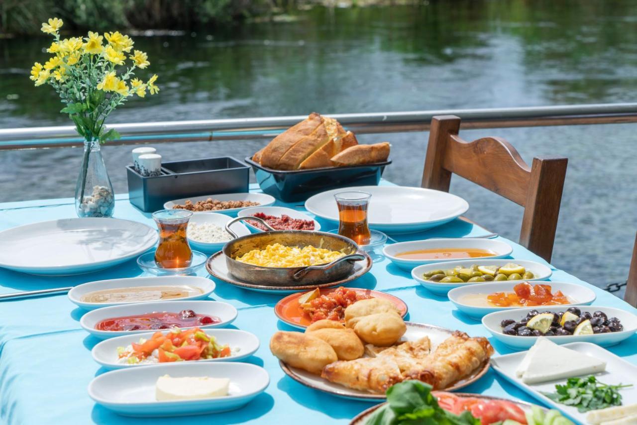 Mandalin Akyaka Hotel Akyaka  Buitenkant foto